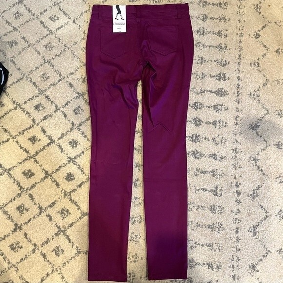 NWT MIXIT Damson Burgundy Back Pockets Denim Leggings Size Small - Picture 4 of 6